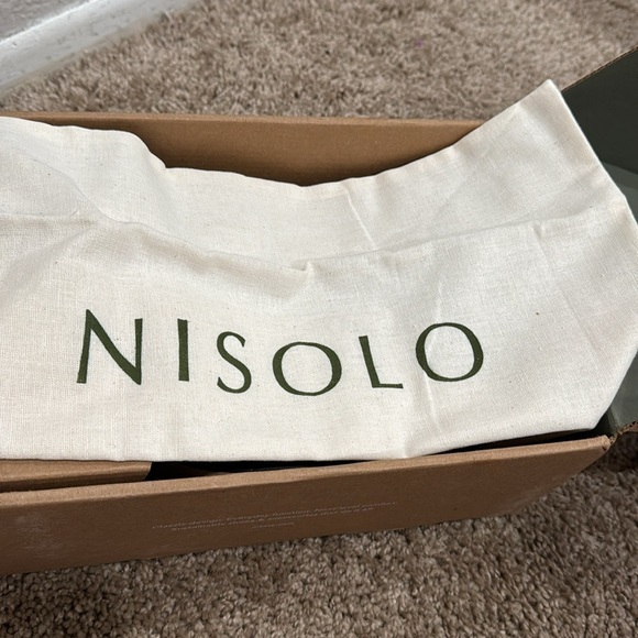 Nisolo Fiorela Go To Leather Mid Heel Black Size 8.5 - Picture 8 of 9